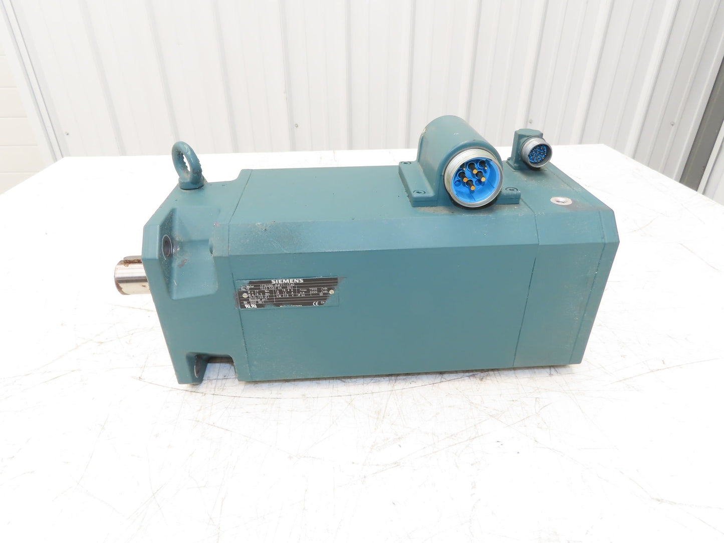 Siemens 1FT6086-8AF71-1TA0 SIMOTICS S Servo Motor 315V 3PH