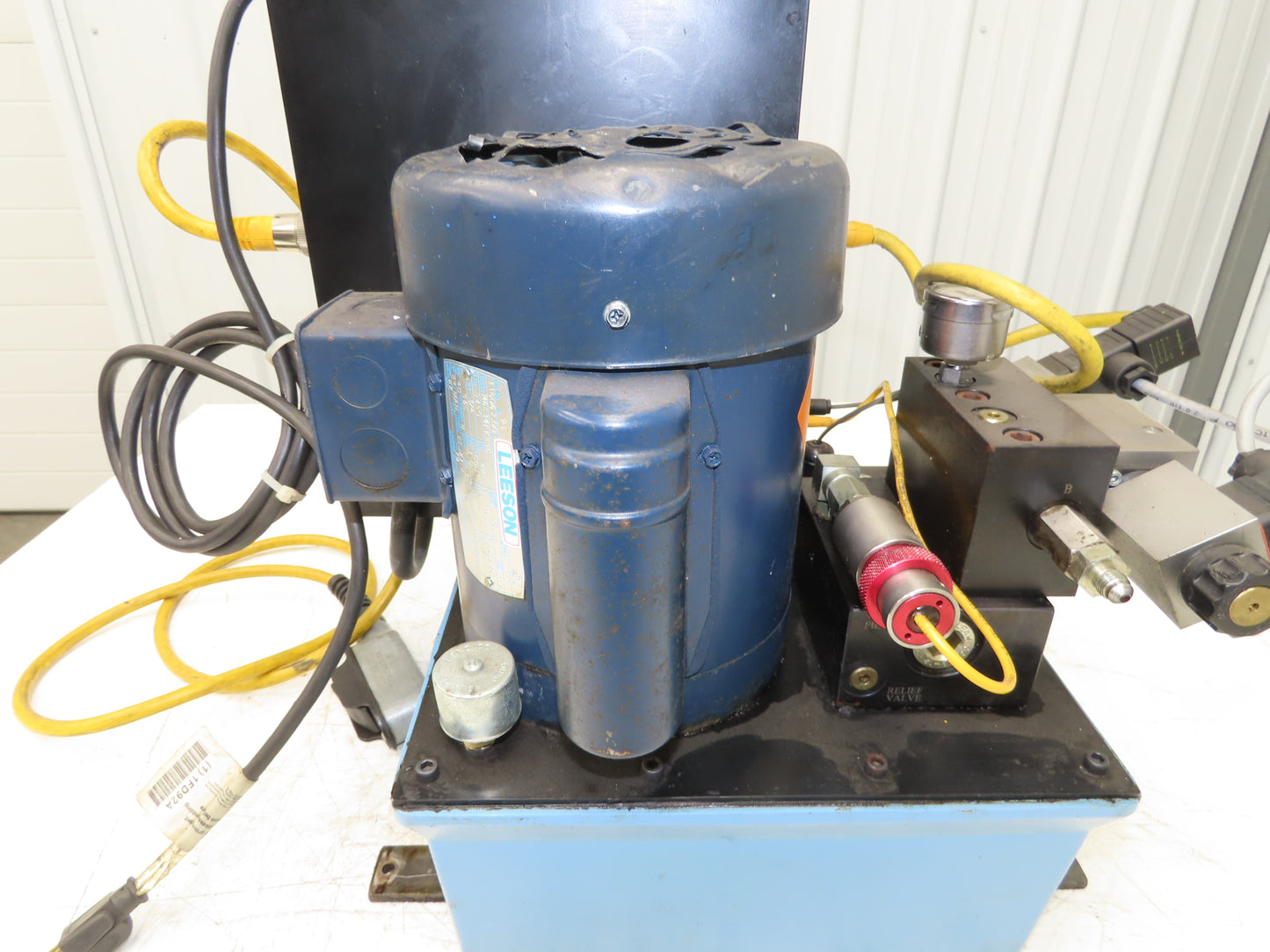 Vektek Vector Flo Hydraulic Manual Workholding Pump Power Pack 2.5gal 5000psi