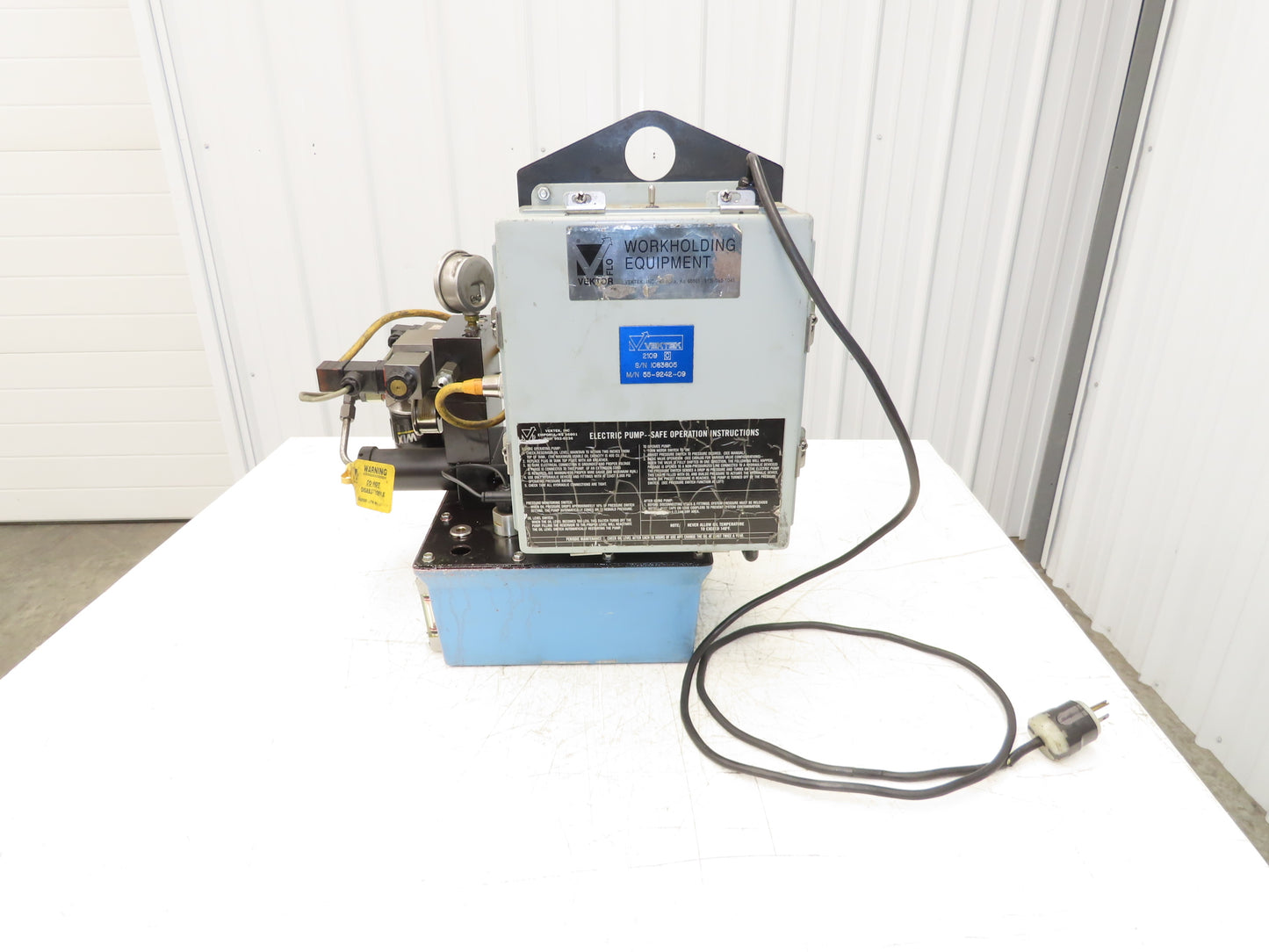 Vektek Vector Flo Hydraulic Manual Workholding Pump Power Pack 2.5gal 5000psi