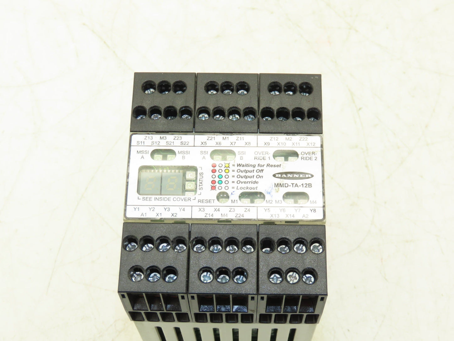 Banner MMD-TA-12B Safety Relay Muting Module Unit 24V AC/DC Din Rail Mount
