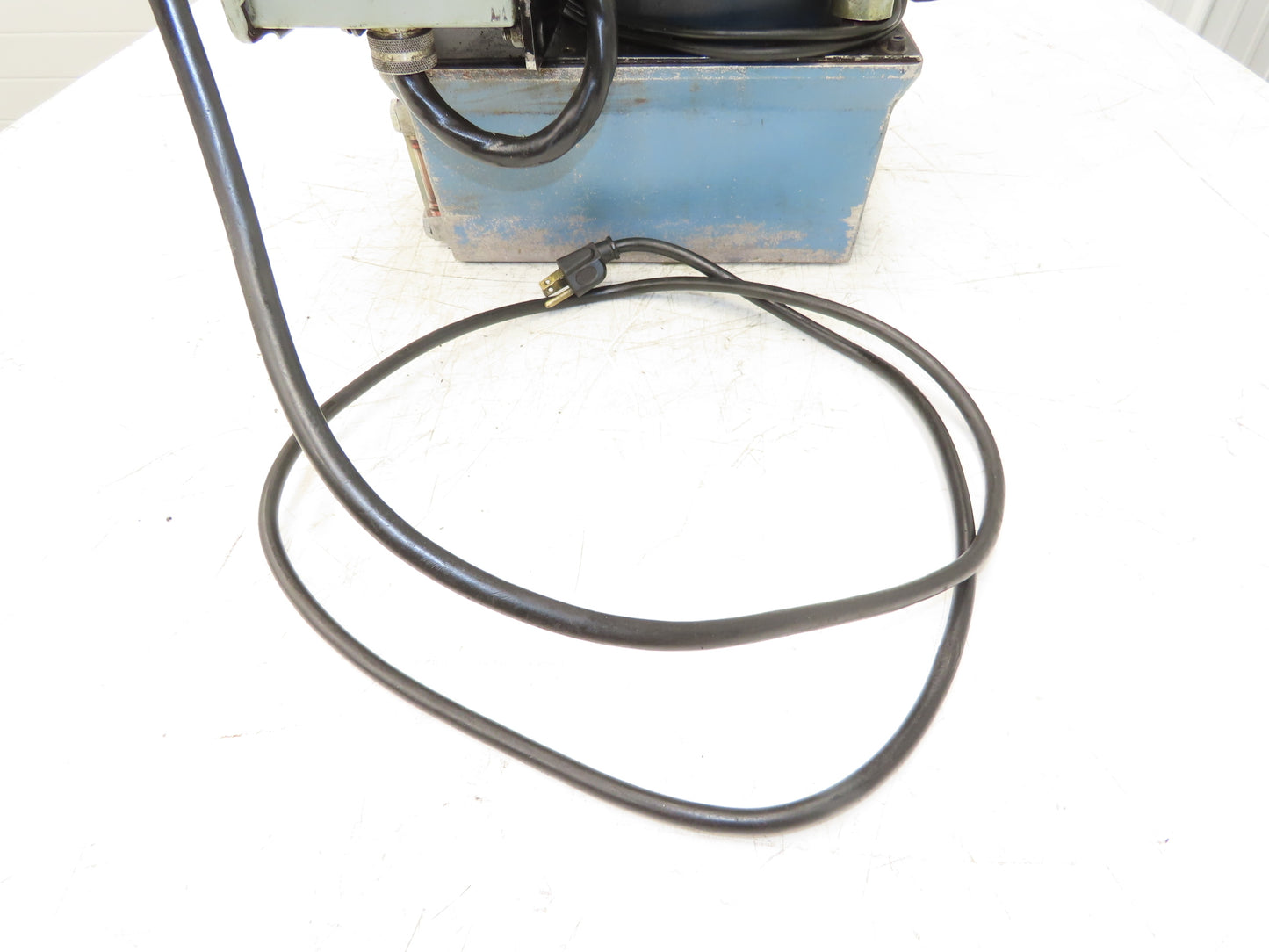 Vektek Vector Flo Hydraulic Manual Workholding Pump Power Pack 2.5gal 5000psi