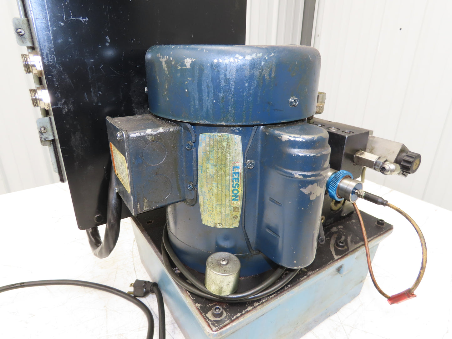 Vektek Vector Flo Hydraulic Manual Workholding Pump Power Pack 2.5gal 5000psi