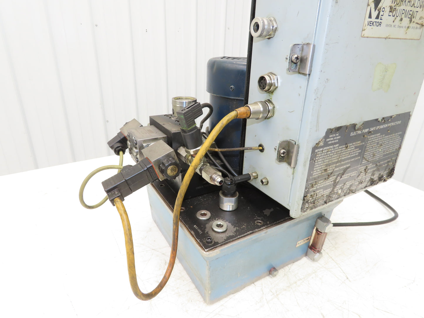 Vektek Vector Flo Hydraulic Manual Workholding Pump Power Pack 2.5gal 5000psi