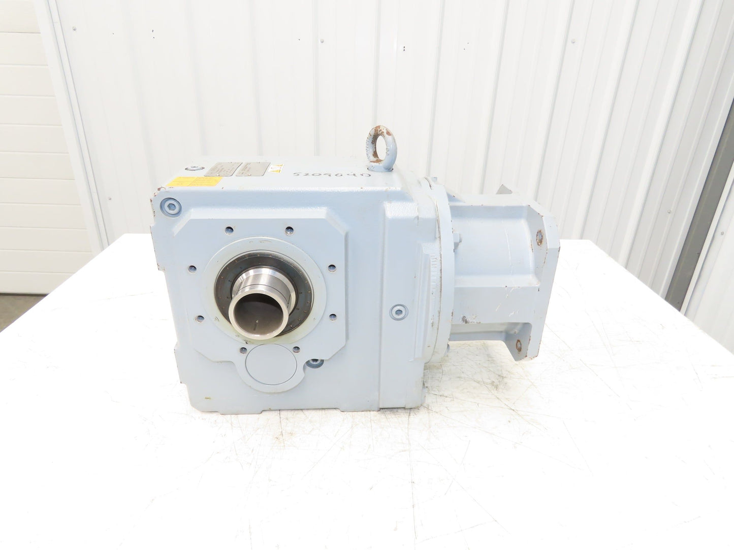 Stober K613SG0760MQ40 Helical Gearbox 76.14:1 Reducer 20rpm Hollow Shaft IEC 112