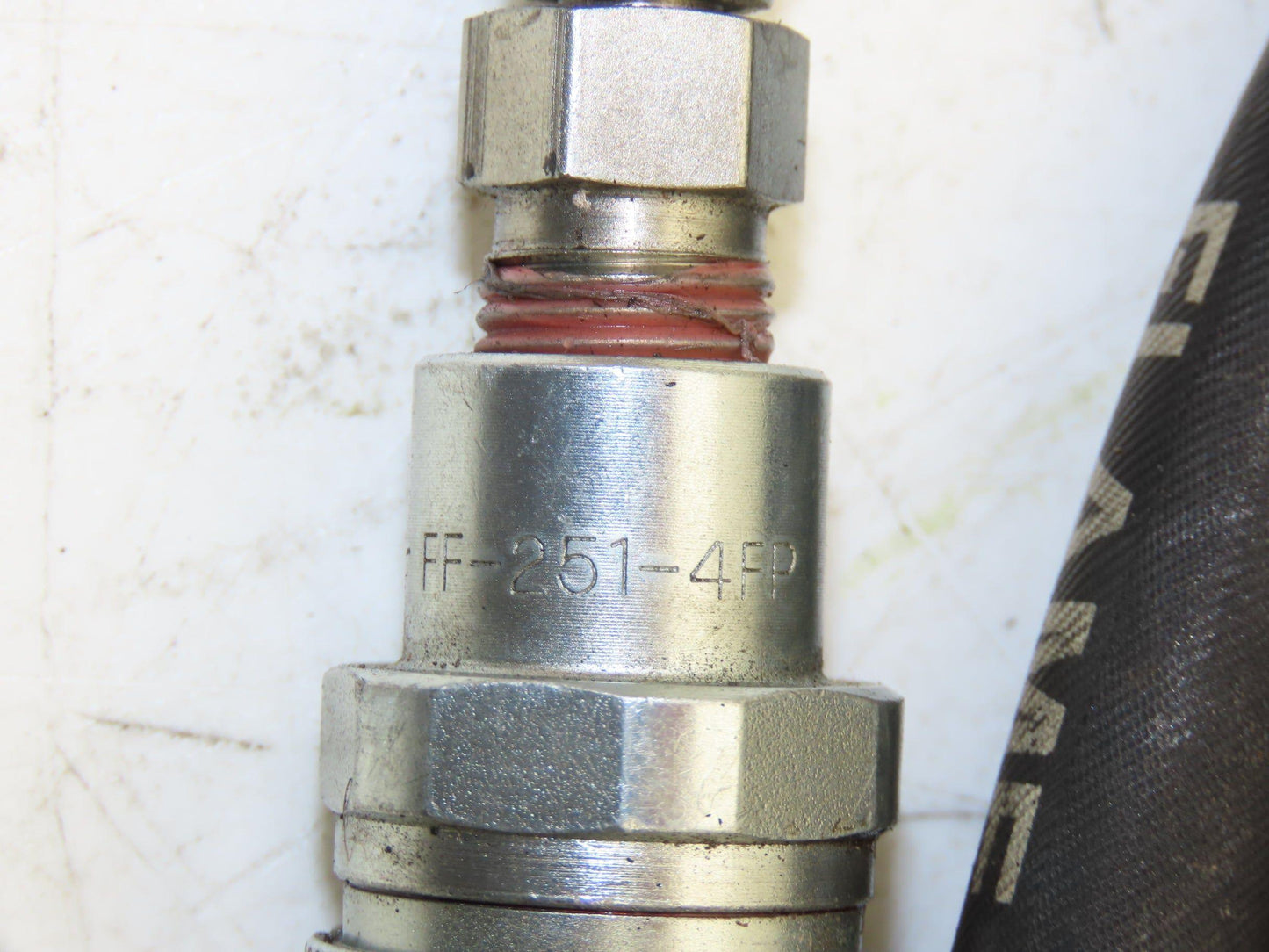 1/4" Flame Resistant Hydraulic Hose 5800psi w/Parker No-Spill Quick Connect 20'