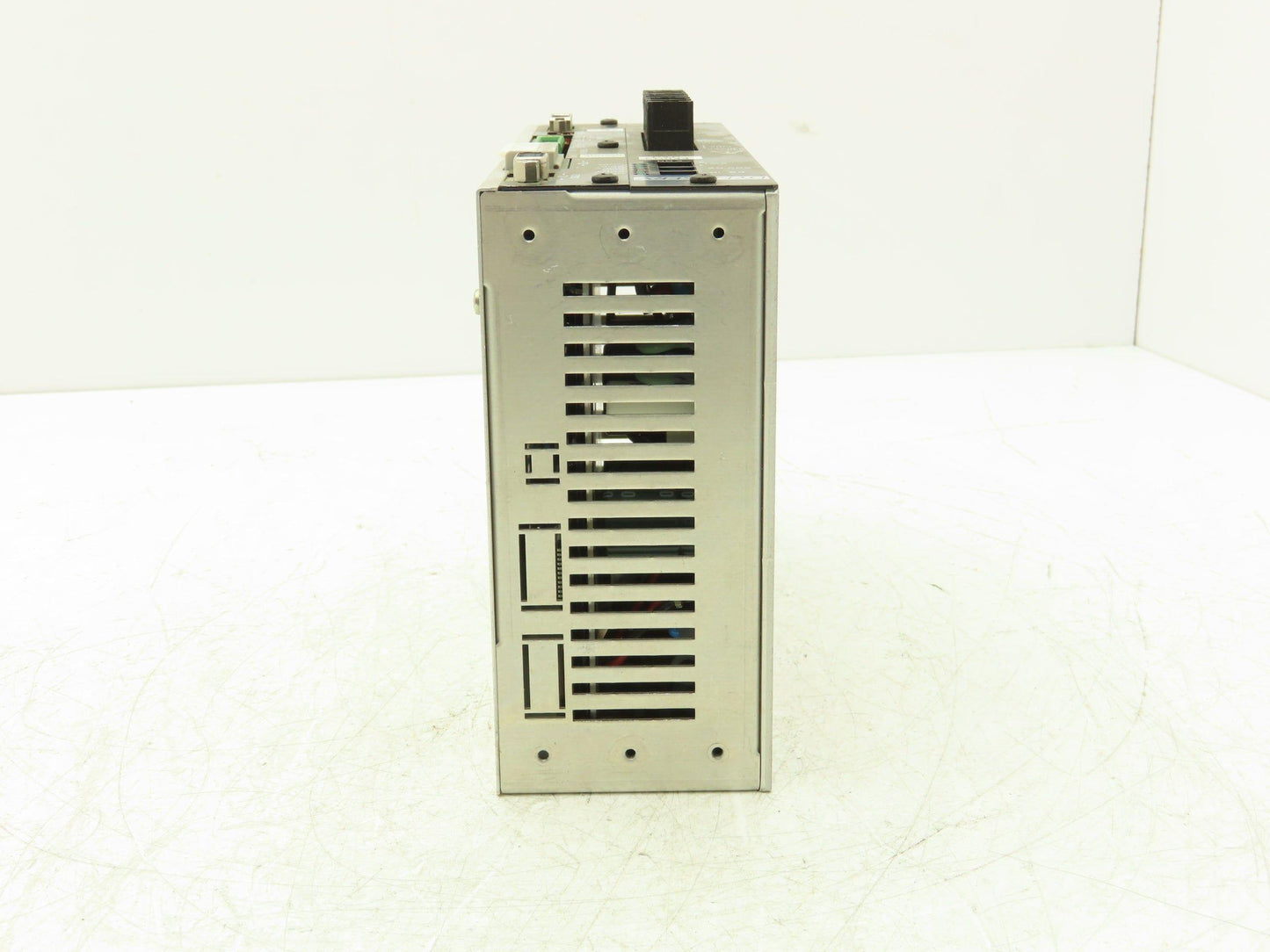 Yokogawa UB5C-015N-1AB-2C1-2/CE/CN/Z Dynaserv DD Servo Actuator Drive 230V 300VA