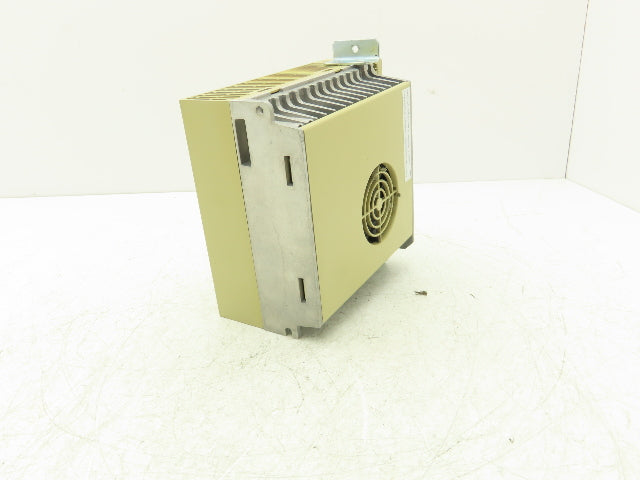 Yaskawa SGDM-08ADA ServoPack Servo Drive 3Ph 230V In 0.8kW 230V 5.7A 3Ph Out