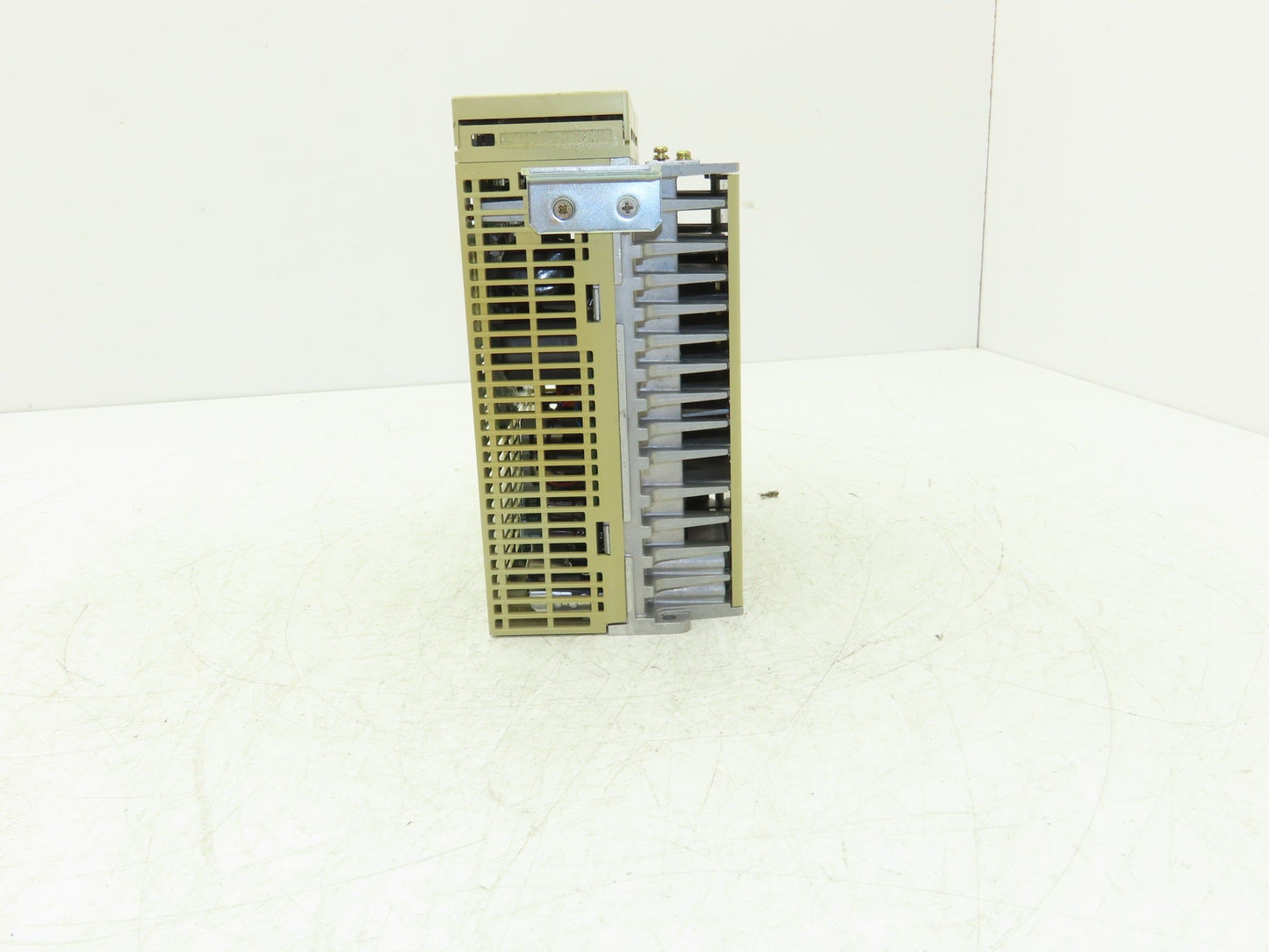 Yaskawa SGDM-08ADA ServoPack Servo Drive 3Ph 230V In 0.8kW 230V 5.7A 3Ph Out