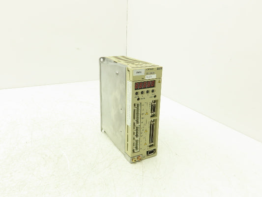 Yaskawa SGDM-01ADA ServoPack Servo Drive 1Ph 230V In 0.1kW 230V 0.91A 3Ph Out