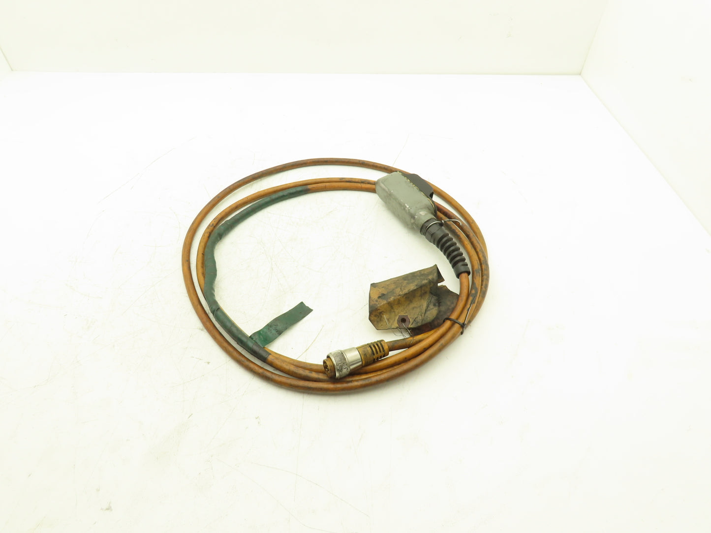 Vektek 70-7407-76 Pendant Clamp/Unclamp for Workholding Pump 10' Cable (Spliced)