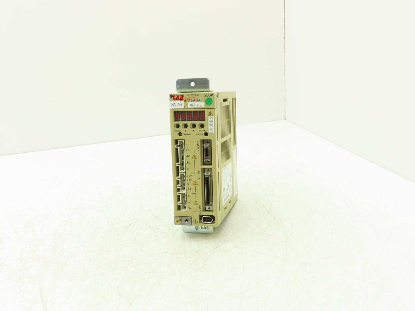 Yaskawa SGDM-A5ADA ServoPack Servo Drive 1Ph 230V In 0.05kW 230V 0.64A 3Ph Out