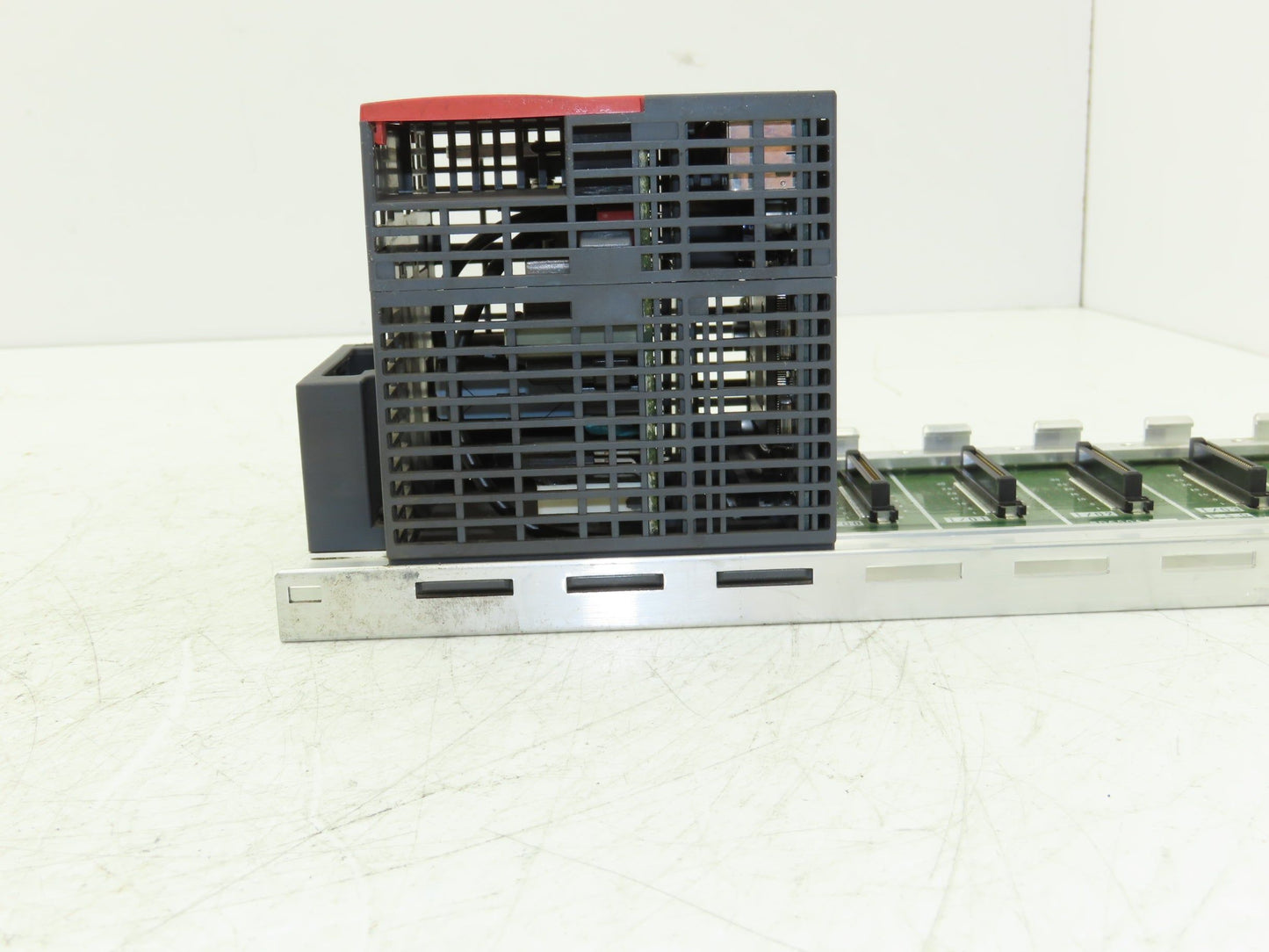 Mitsubishi Q00JCPU Melsec-Q Processor CPU 8k Step 5-Slot Chassis