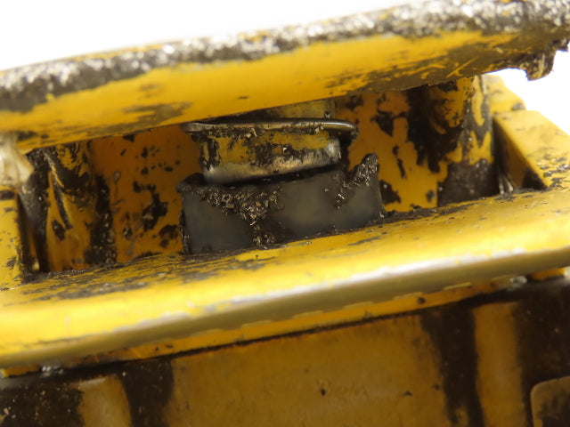 Square D 9002-AW2 Foot Switch Pedal Safety Guard Yellow 600V