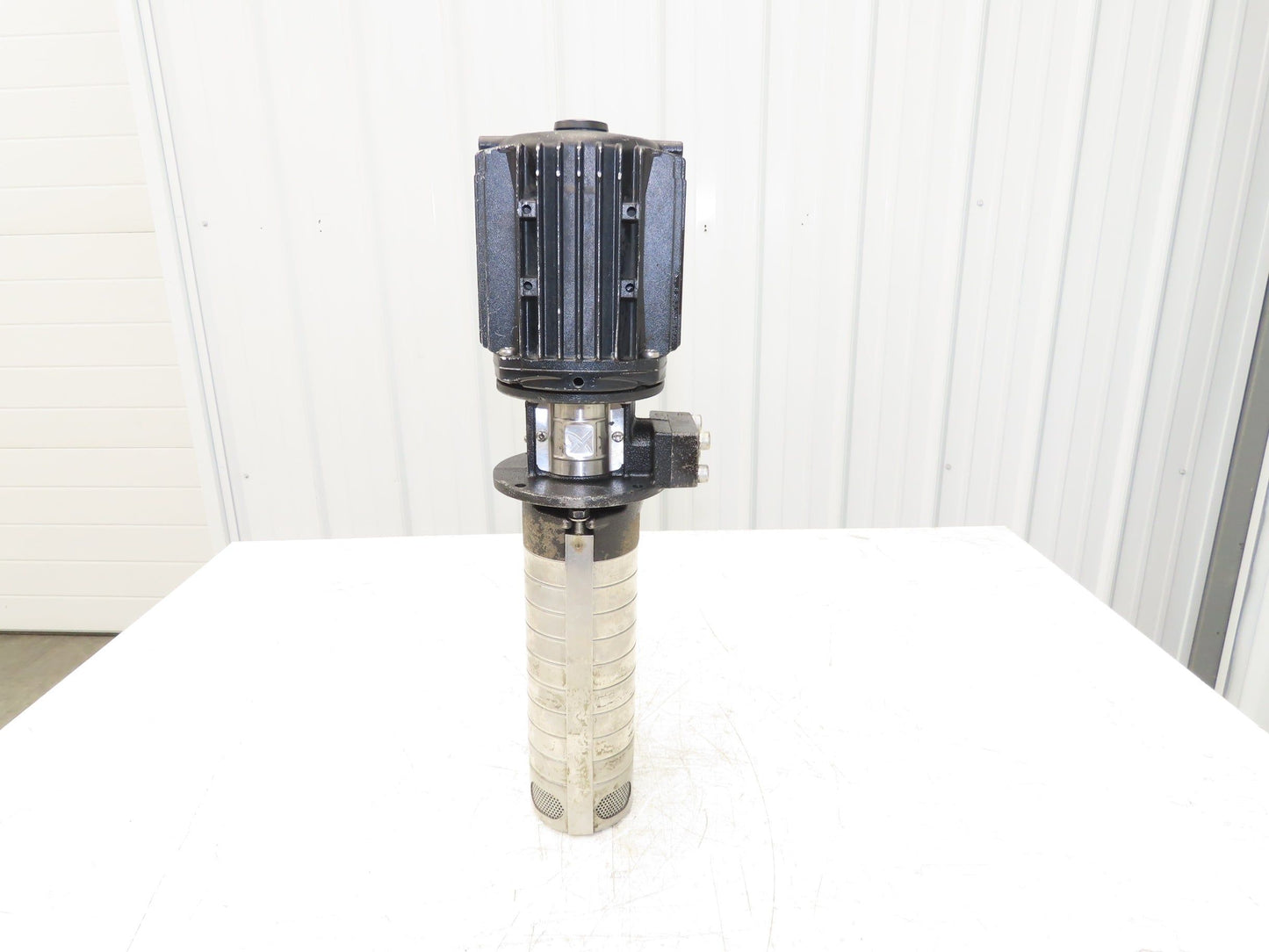 Grundfos SPK2-8/3 A-M-A-AUUV Immersion Coolant Pump .25KW 230V 3PH 3m³/h