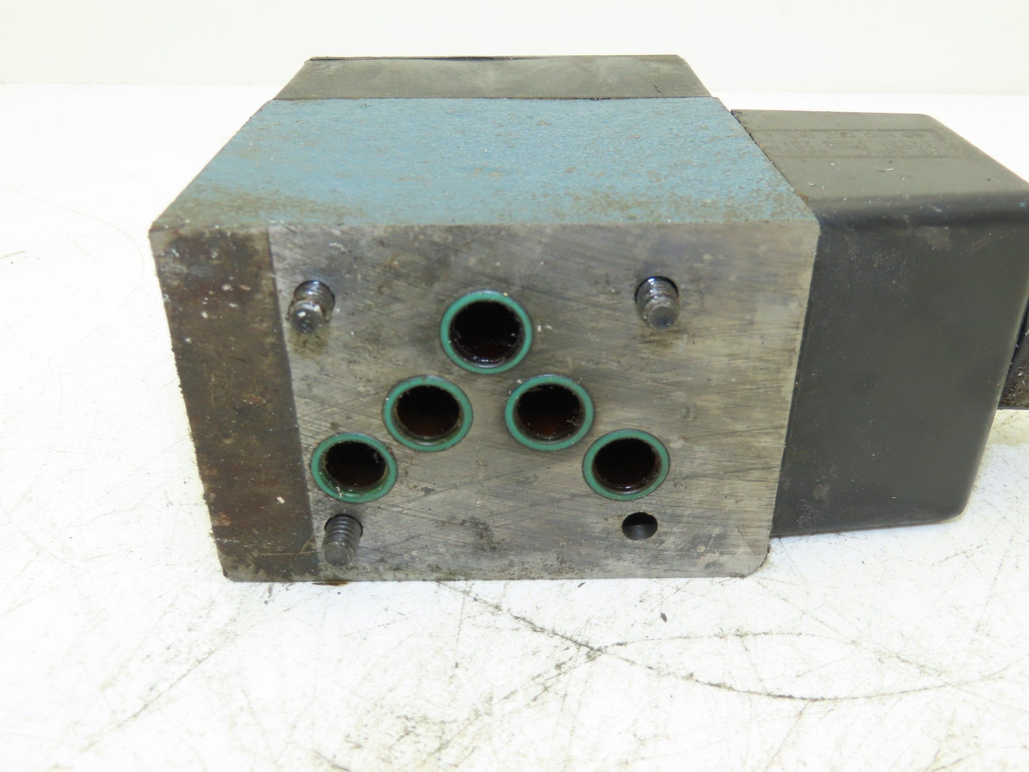 Bosch O81WV10P1V1012KA115/60 D51 Directional Control Solenoid Valve 115V