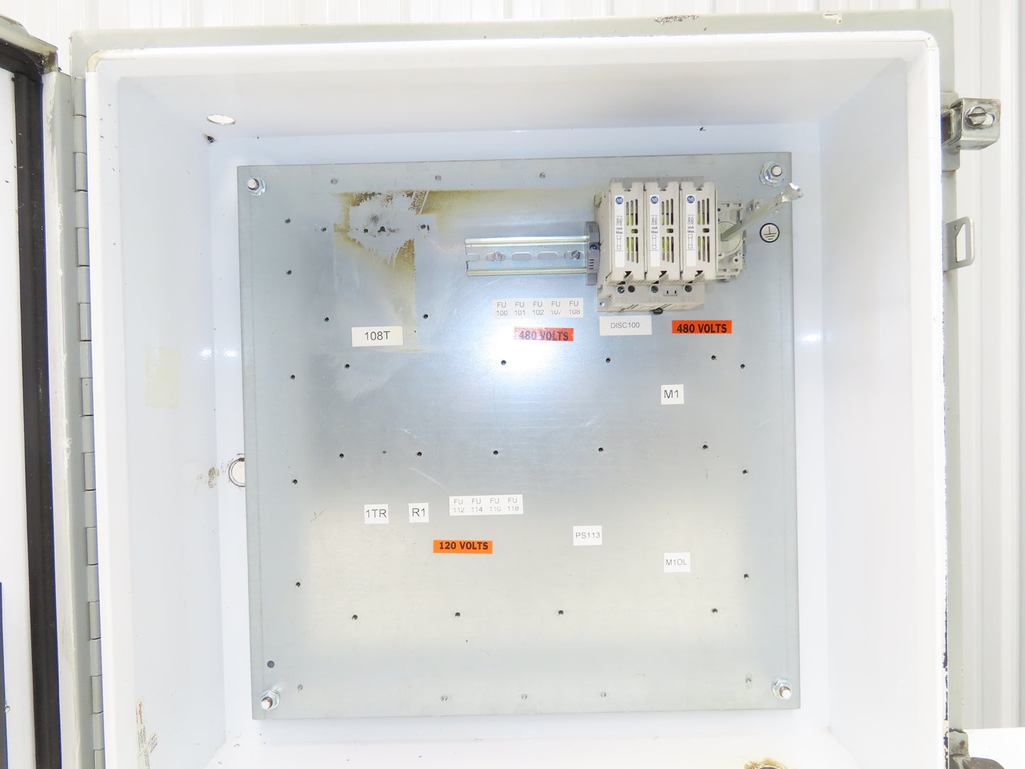Hoffman A242408LP Electrical Enclosure Control Panel 24x24x8" W/Disconnect JIC