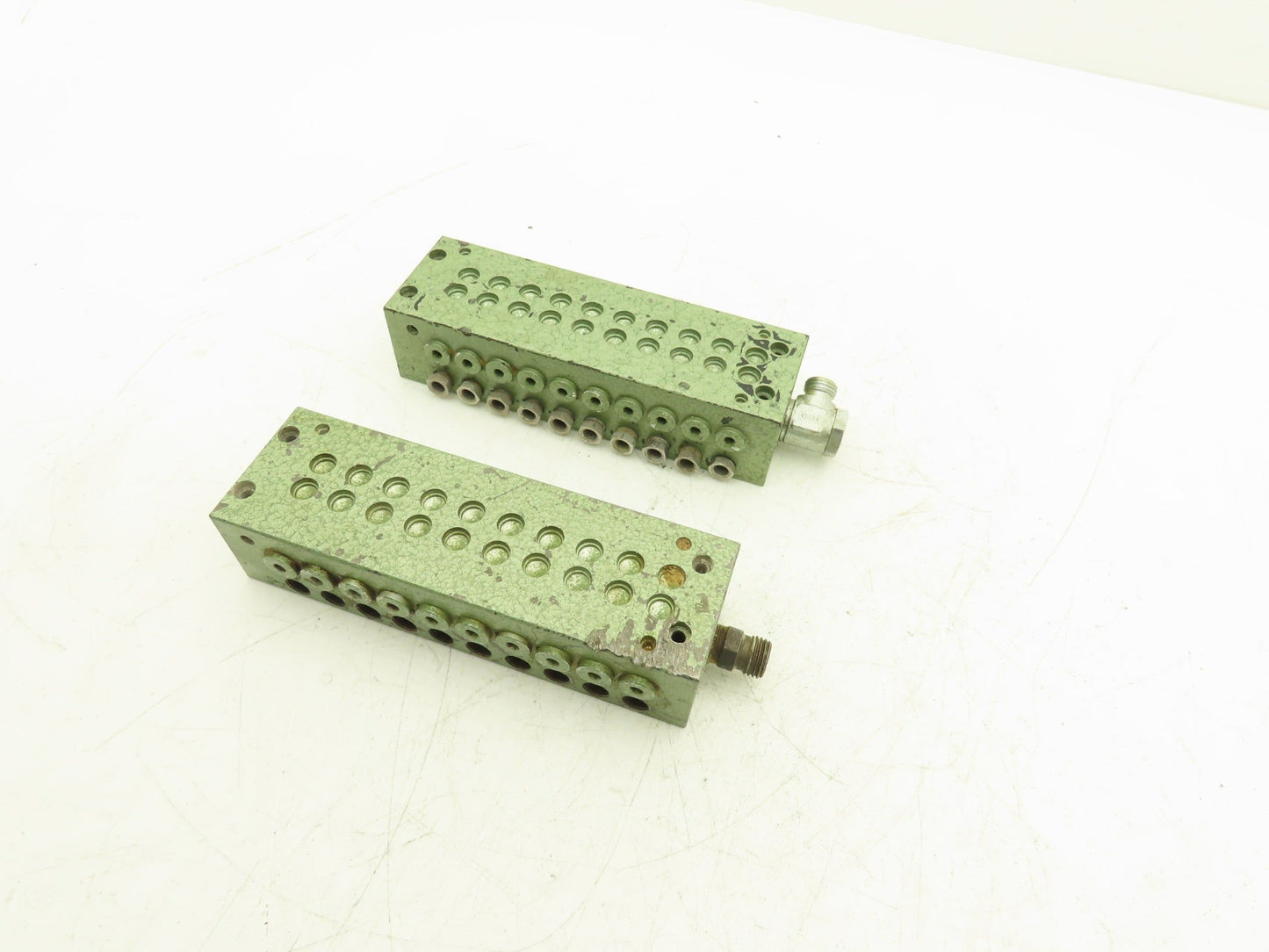 Vogele BVRL 20A1 Lubrication Distribution Manifold 20-Outlet Valve Block Lot of2