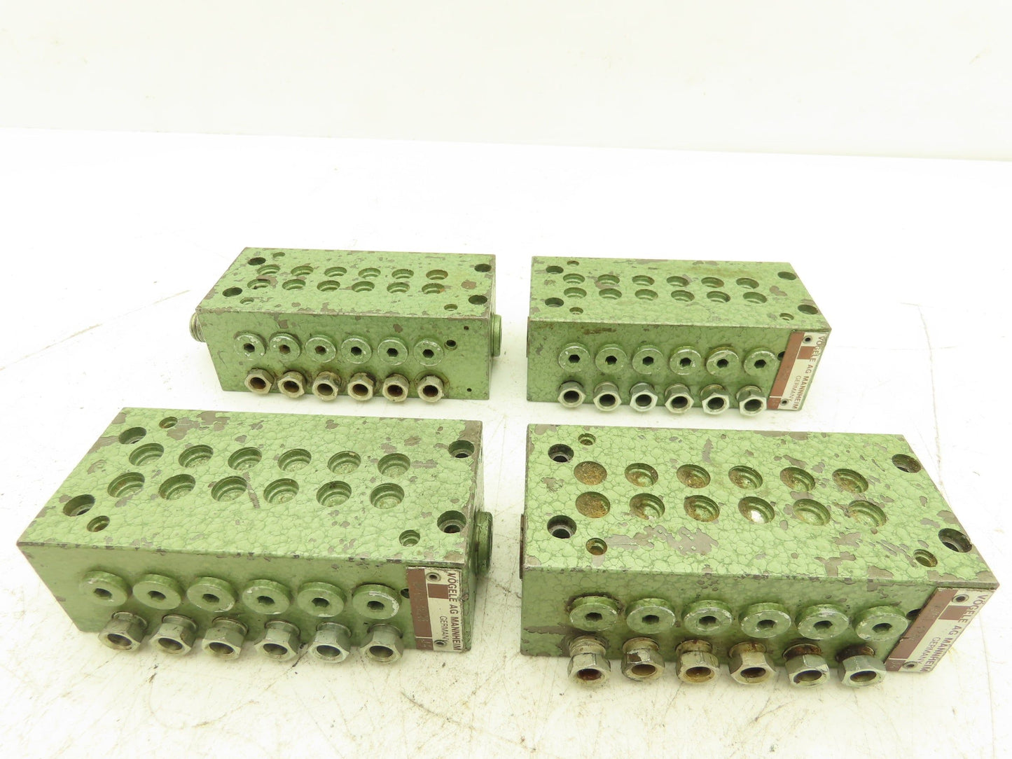 Vogele BVRL12A1 Lubrication Distribution Manifold 12-Outlet Valve Block Lot of 4