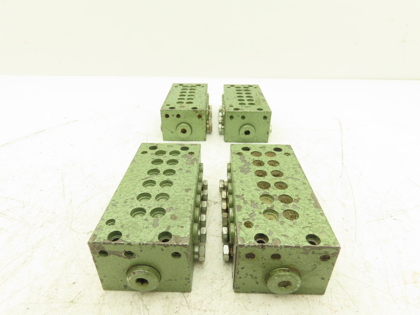 Vogele BVRL12A1 Lubrication Distribution Manifold 12-Outlet Valve Block Lot of 4