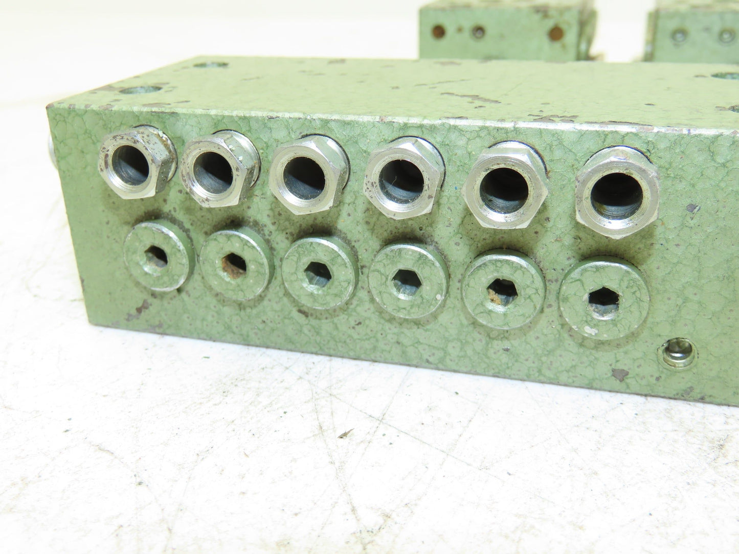 Vogele BVRL12A1 Lubrication Distribution Manifold 12-Outlet Valve Block Lot of 4