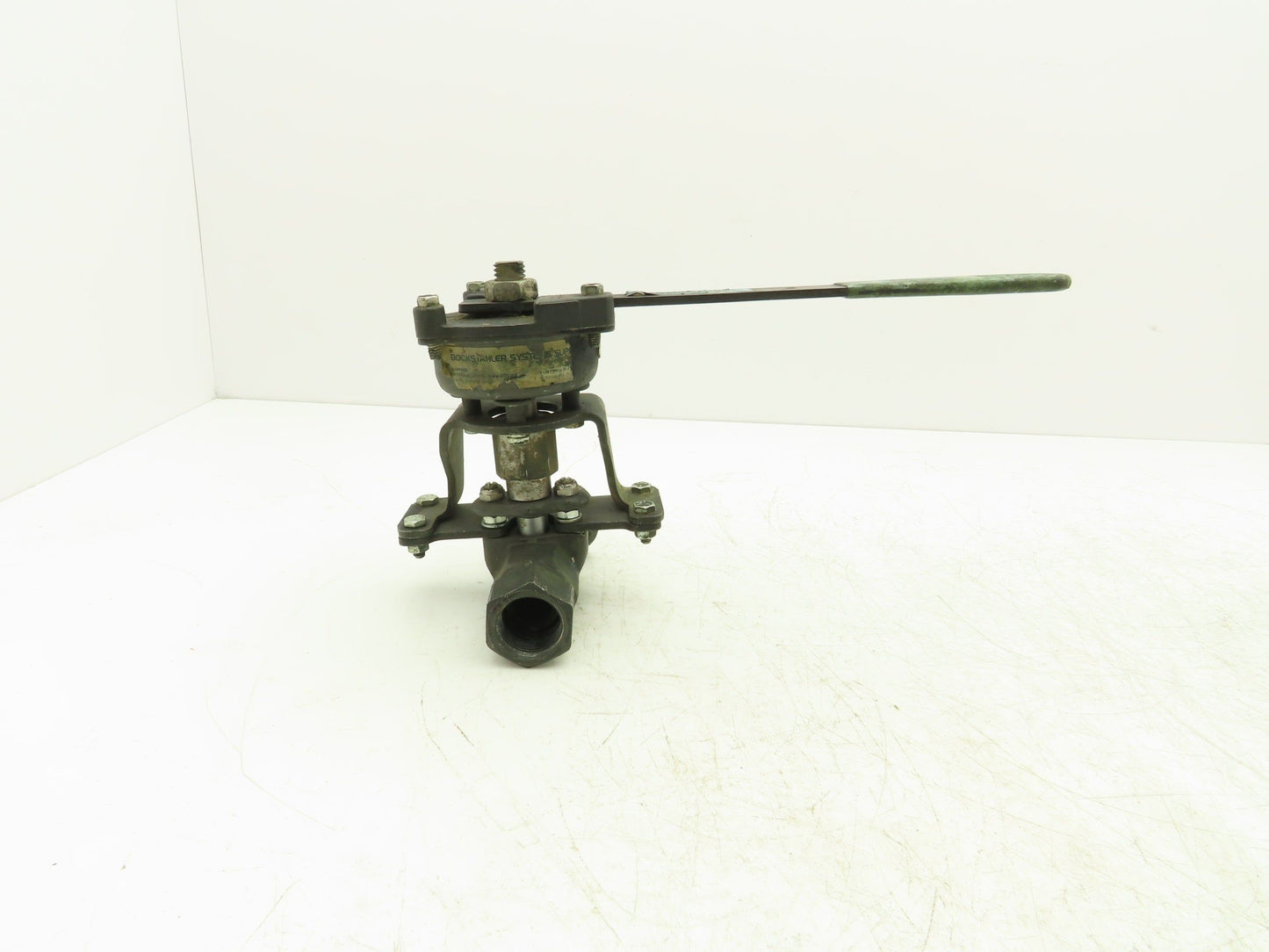 Jamesbury TORQ-HANDLE 1" Ball Valve M-F with Spring Return-to-Closed Handle