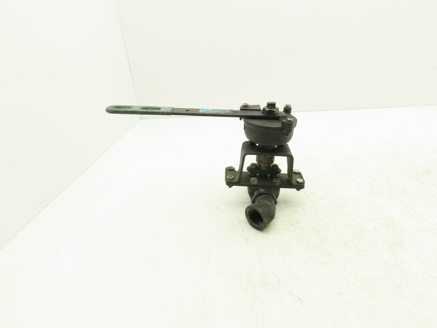 Jamesbury TORQ-HANDLE 1" Ball Valve M-F with Spring Return-to-Closed Handle