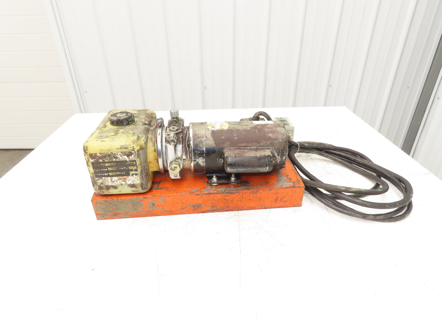 HPI 050 Hydroperfect Hydraulic Power Unit Pump 3L Tank 2.2LPM 115/230V Motor