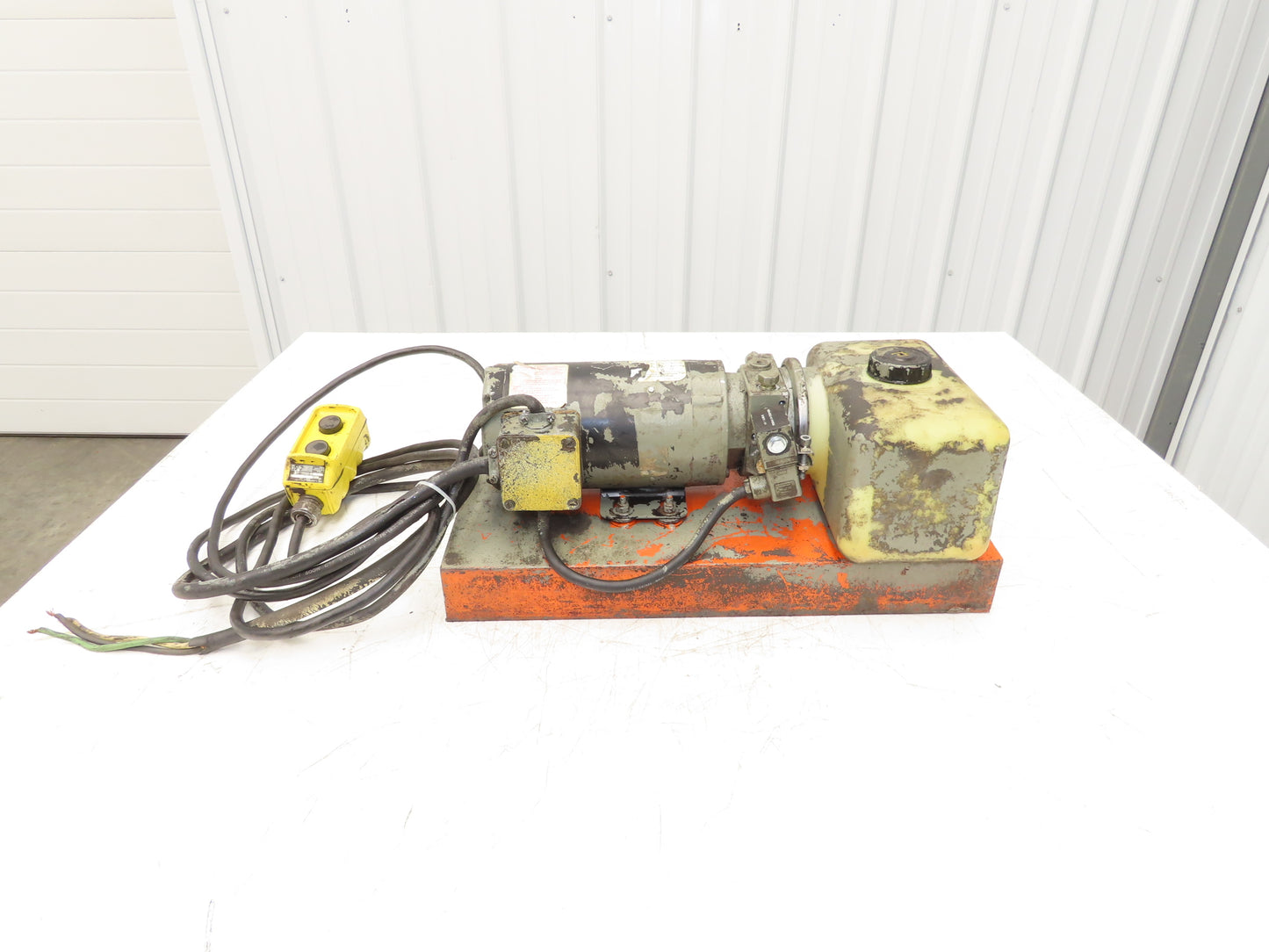 HPI 050 Hydroperfect Hydraulic Power Unit Pump 3L Tank 2.2LPM 115/230V Motor