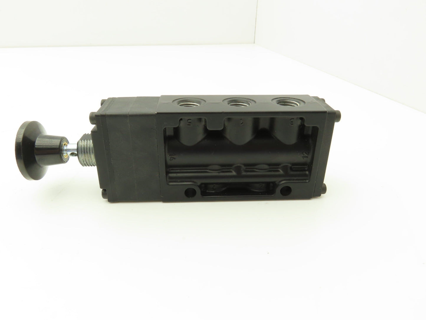 Norgren K71DA00KC0KB3 Pneumatic Manual Spool Valve 5-Way 2-Position 1/4"npt