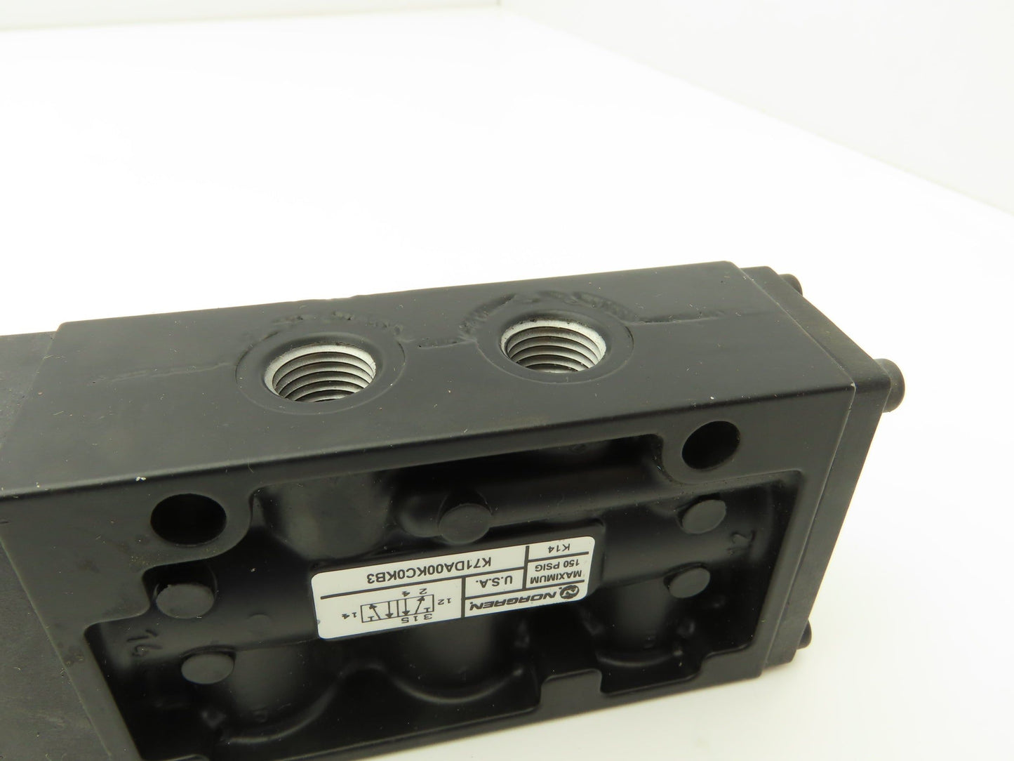 Norgren K71DA00KC0KB3 Pneumatic Manual Spool Valve 5-Way 2-Position 1/4"npt