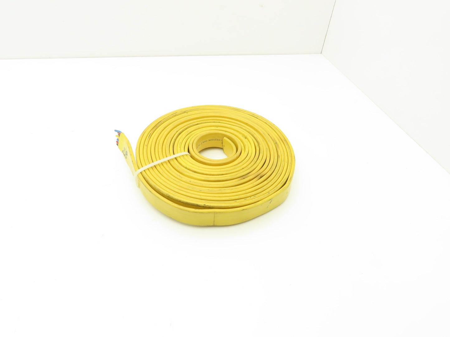 Festoon Cable Outdoor E-24573 Multi-Conductor Flat Cable 8 Wire 14AWG 600V 27'