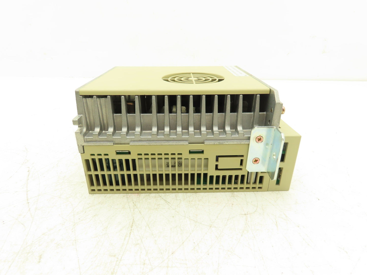 Yaskawa SGDM-08ADAY360 ServoPack Servo Drive 1Ph 230V In 0.2kW 230V 2.1A 3Ph Out