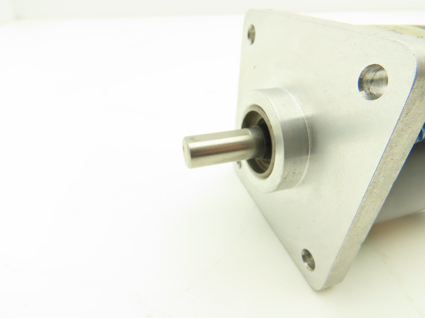 Dynamics Research Corp 25-F041-B04-3000 Rotary Encoder 3/8" Shaft 7 Pin