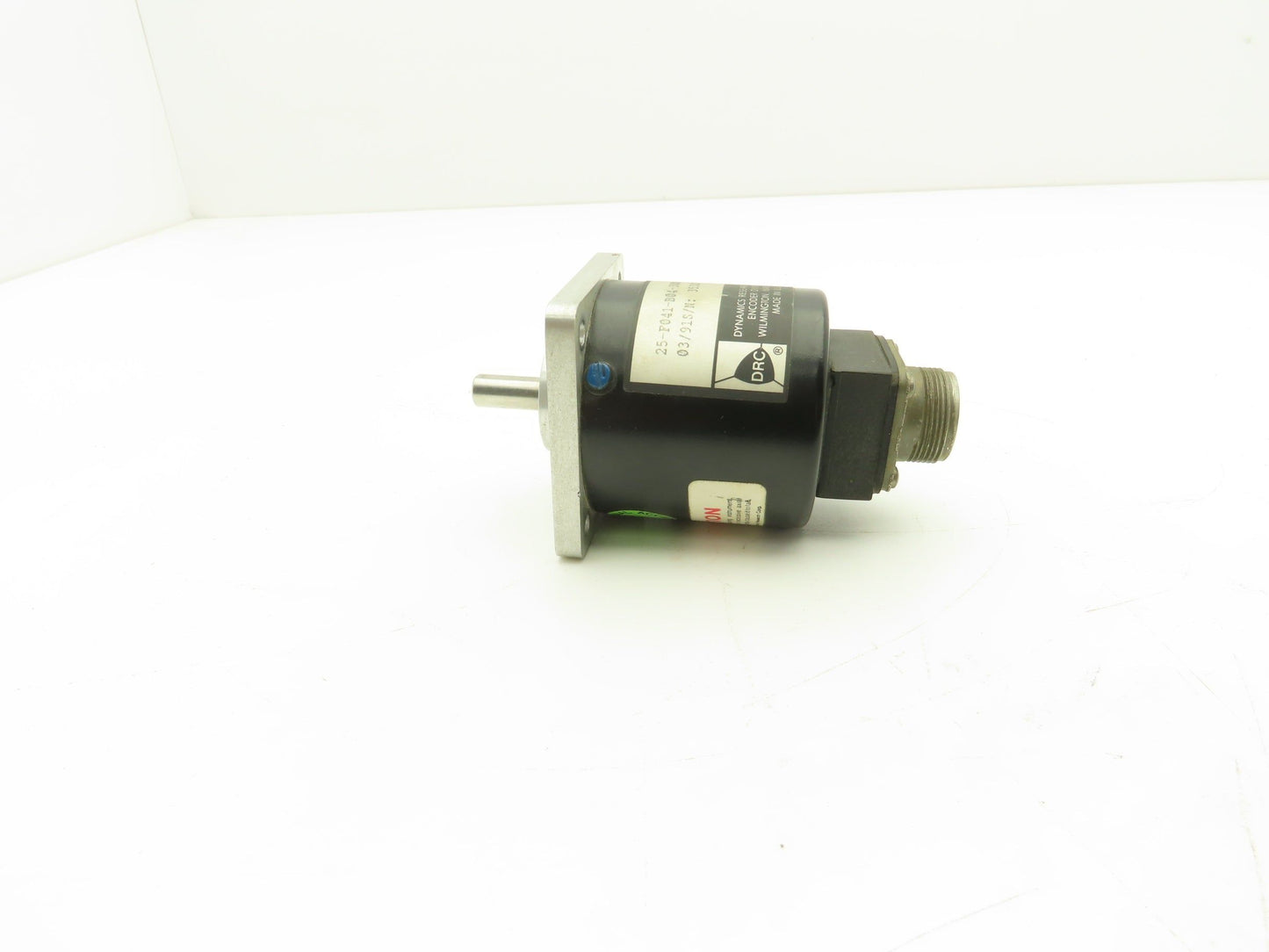 Dynamics Research Corp 25-F041-B04-3000 Rotary Encoder 3/8" Shaft 7 Pin