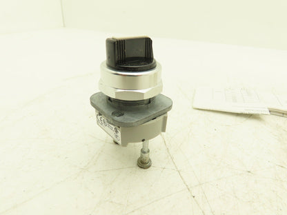Allen Bradley 800TC-J91A Pushbutton Switch 3-Position Spring Return Both *READ*