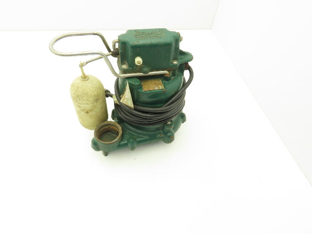 Zoeller M53-D Cast Iron Submersible Sump Pump with Float 1-1/2"npt 115V