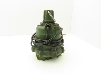Zoeller M53-D Cast Iron Submersible Sump Pump with Float 1-1/2"npt 115V
