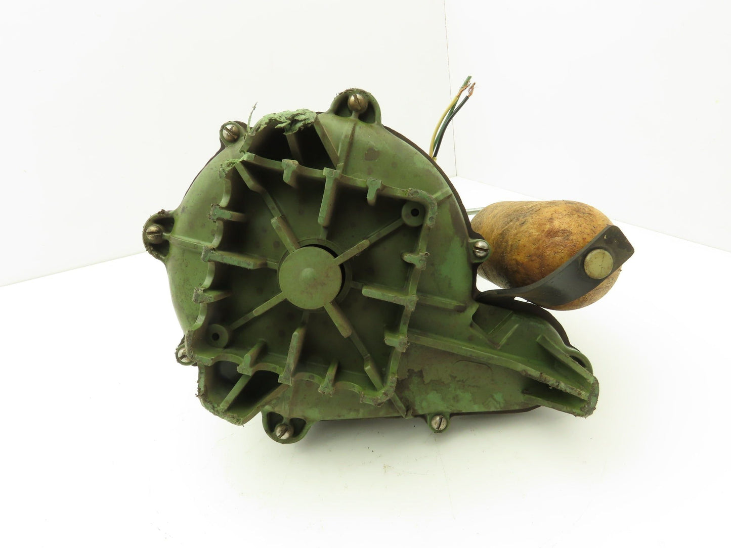 Zoeller M53-D Cast Iron Submersible Sump Pump with Float 1-1/2"npt 115V