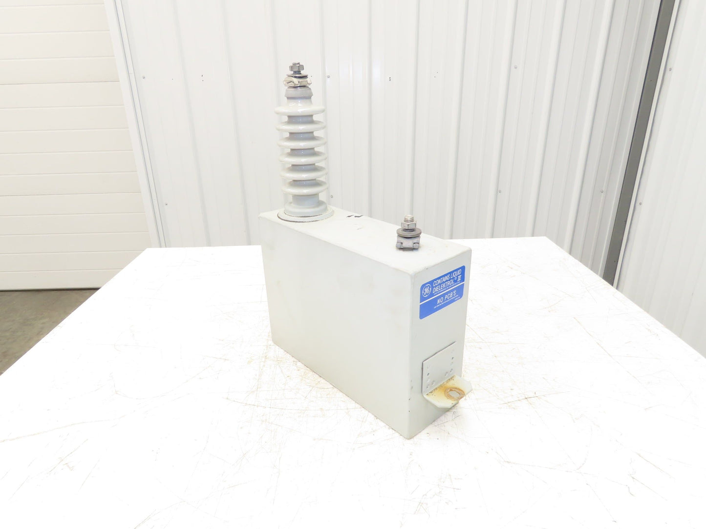 54L226RC51 Capacitor 7200V 1Ph 95kV BIL 100kVAR 60Hz