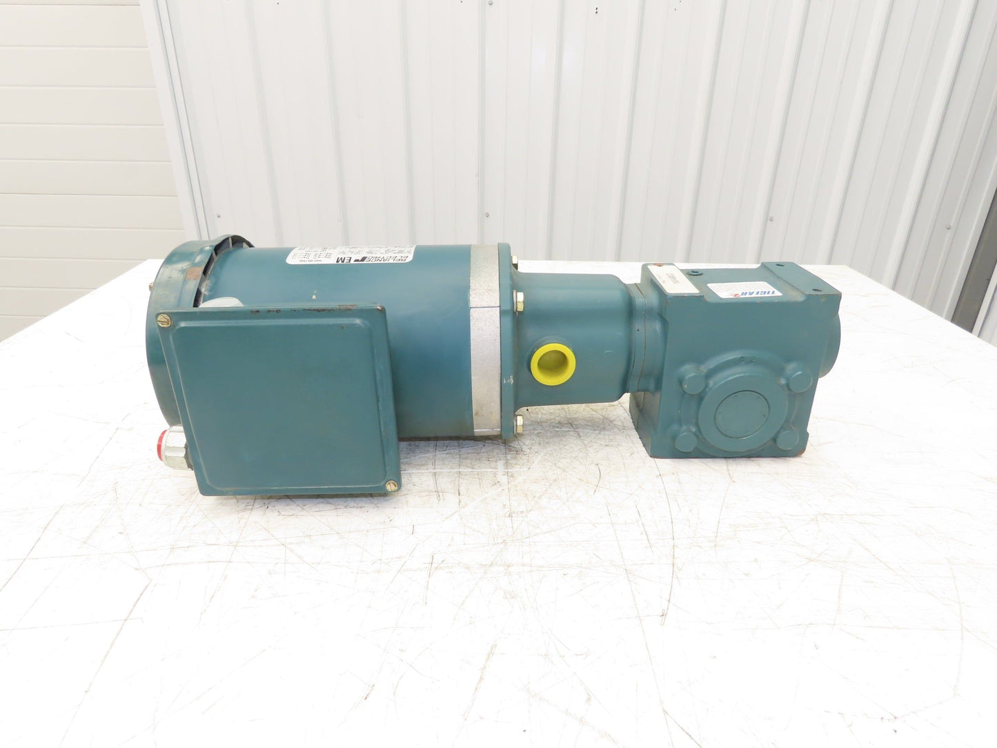 Reliance P14G9258H Gearmotor 5:1 Tigear Reducer 345rpm 2Hp 230/460V LH 145TC