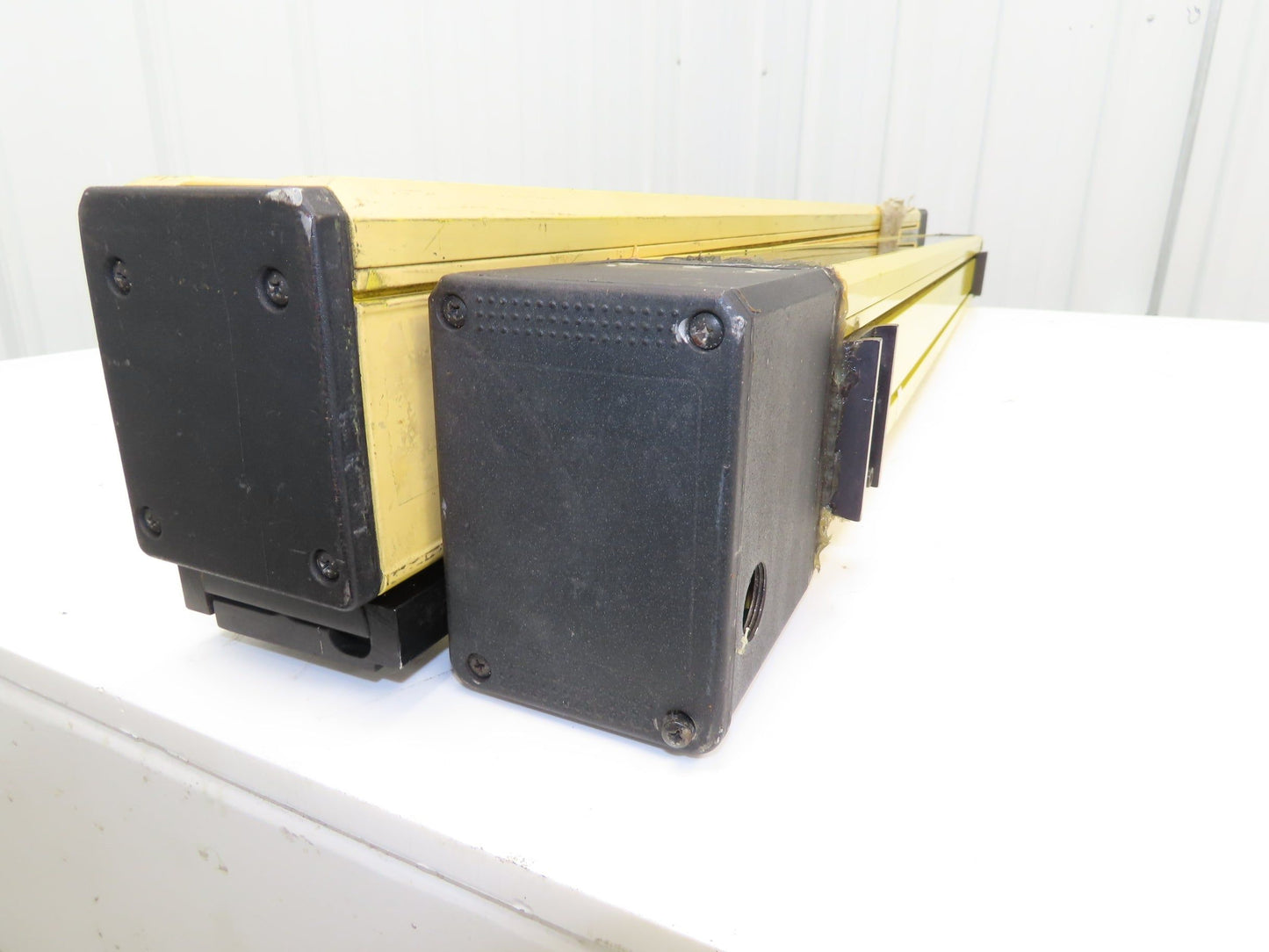 Sick AGSE 1200 Series Safety Light Curtain Emitter/Receiver Set 1183mm x 6m