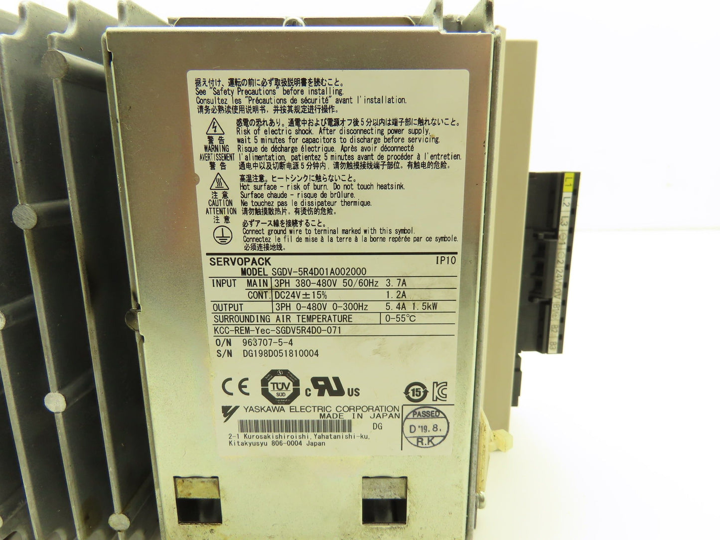Yaskawa SGDV-5R4D01A Servopack AC Drive 400V 5.4A 1.5kw
