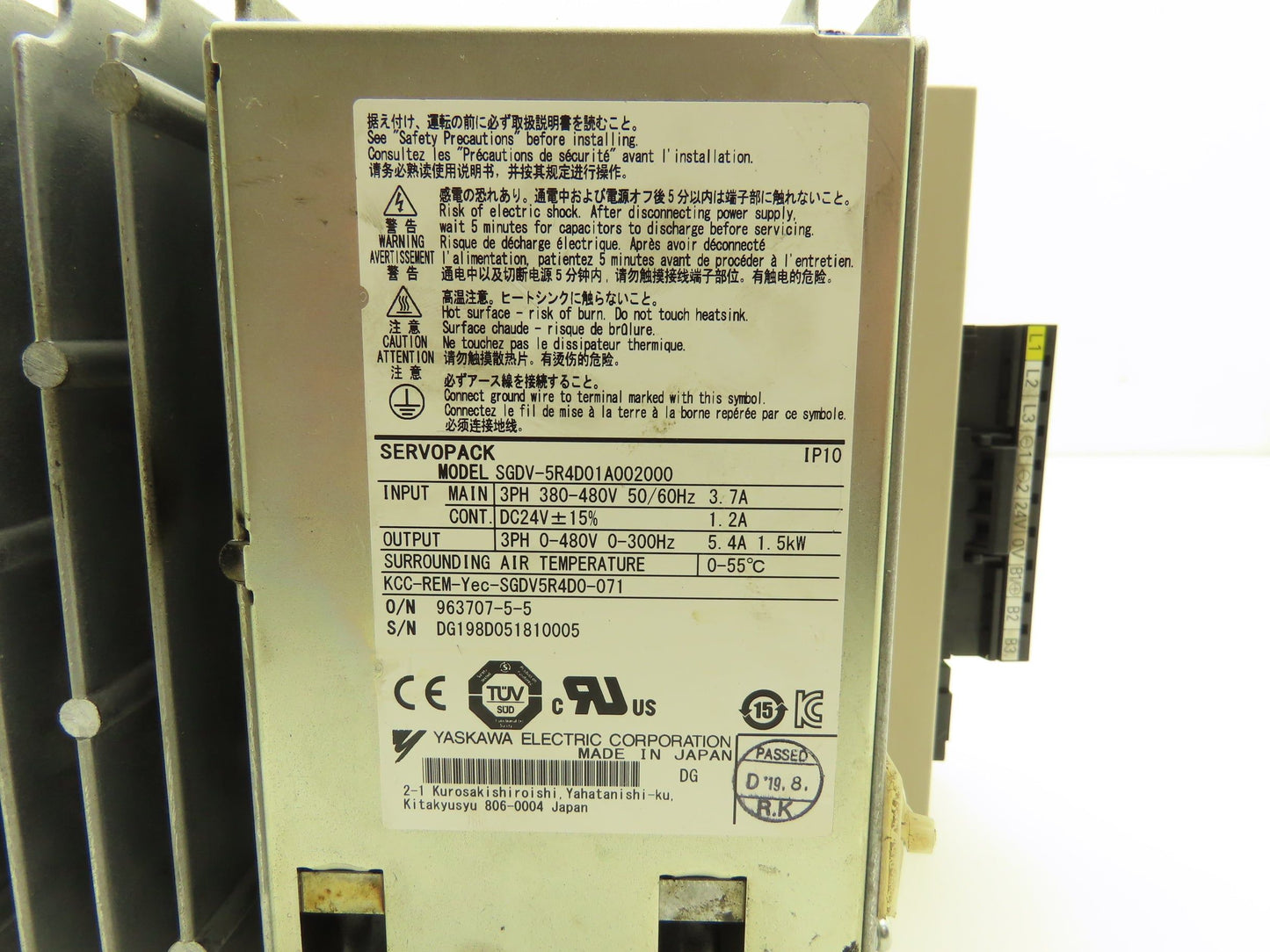 Yaskawa SGDV-5R4D01A Servopack AC Drive 400V 5.4A 1.5kw
