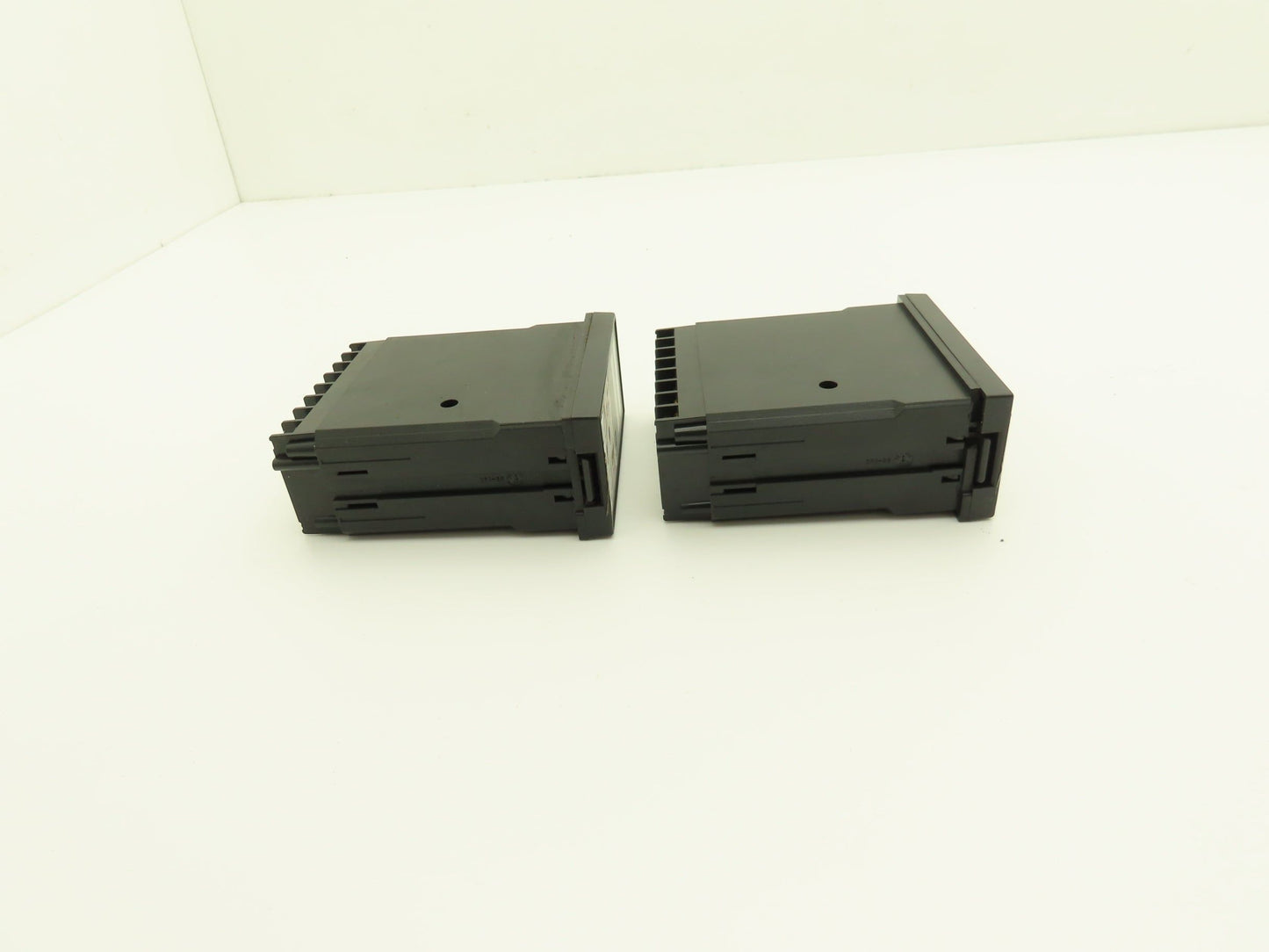 RKC C400 PLC Temperature Control 120/240VAC 6/9VA 800°F Lot of 2