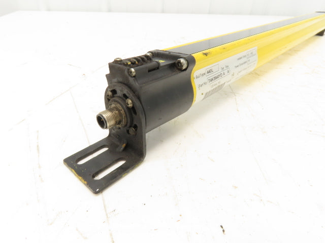 Allen Bradley 440L T4K0640YD Safety Light Curtain Transmitter 640mm 20ms