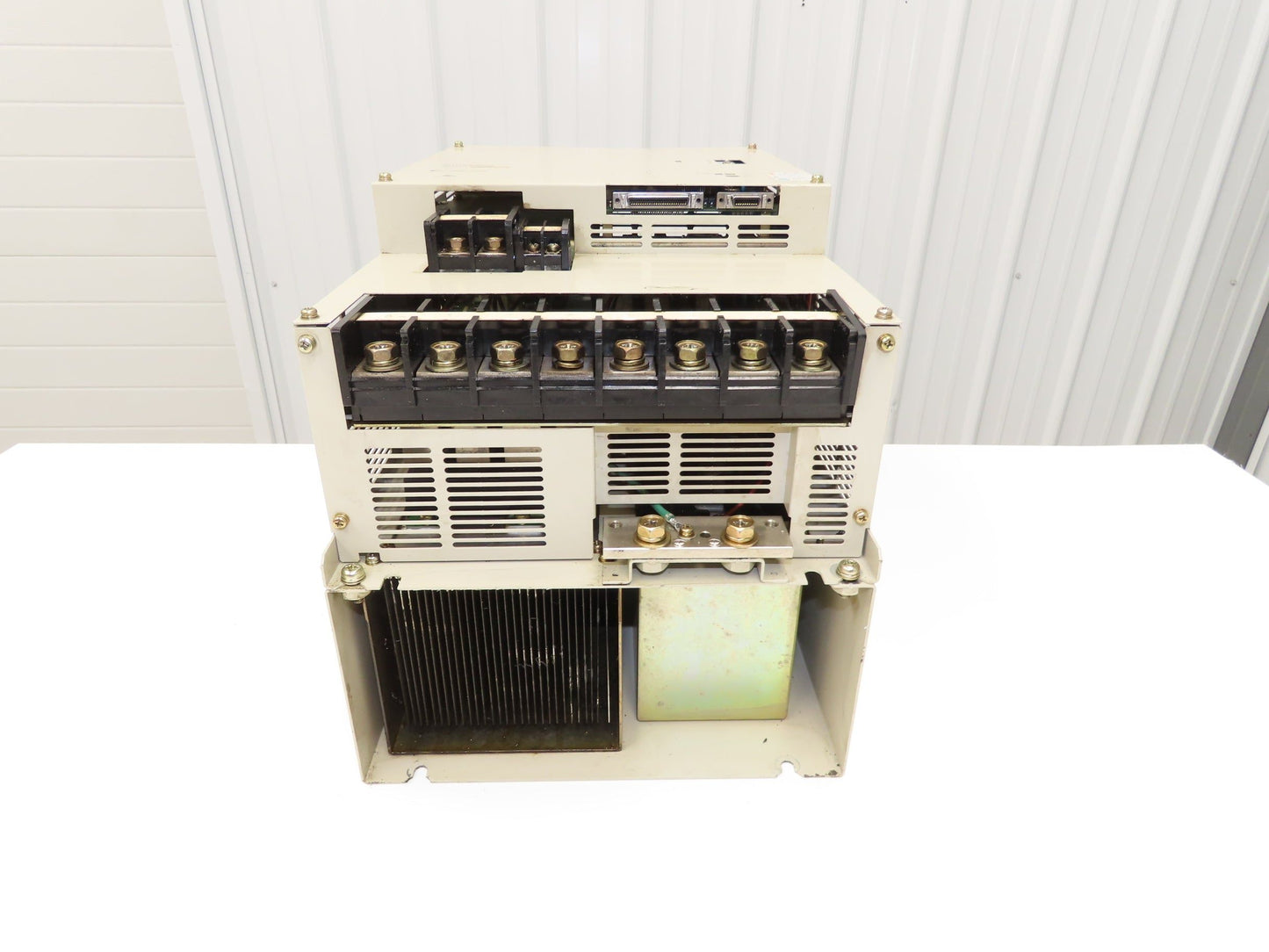 Yaskawa Electric SGDB-1AADG ServoPak AC Servo Drive 11kw 14.7 Hp 230V 3Ph