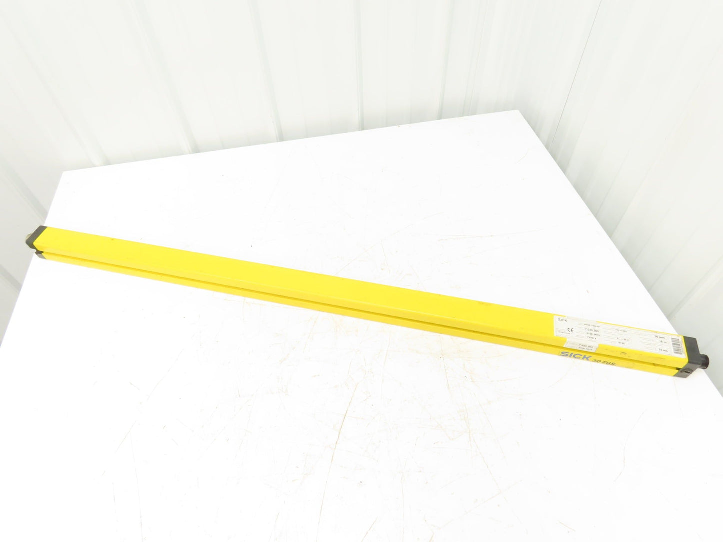 Sick FGSE1200-221 Safety Light Curtain Receiver 1200mm x 18m