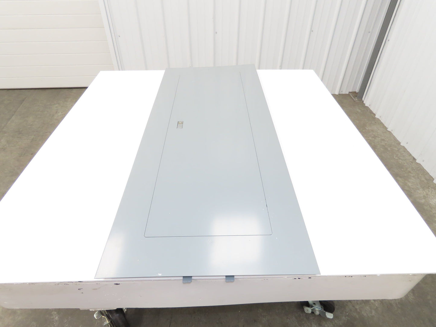 Square D NC50SWMD Panelboard enclosure cover NQ/NF Type 1 20" W x 50" H