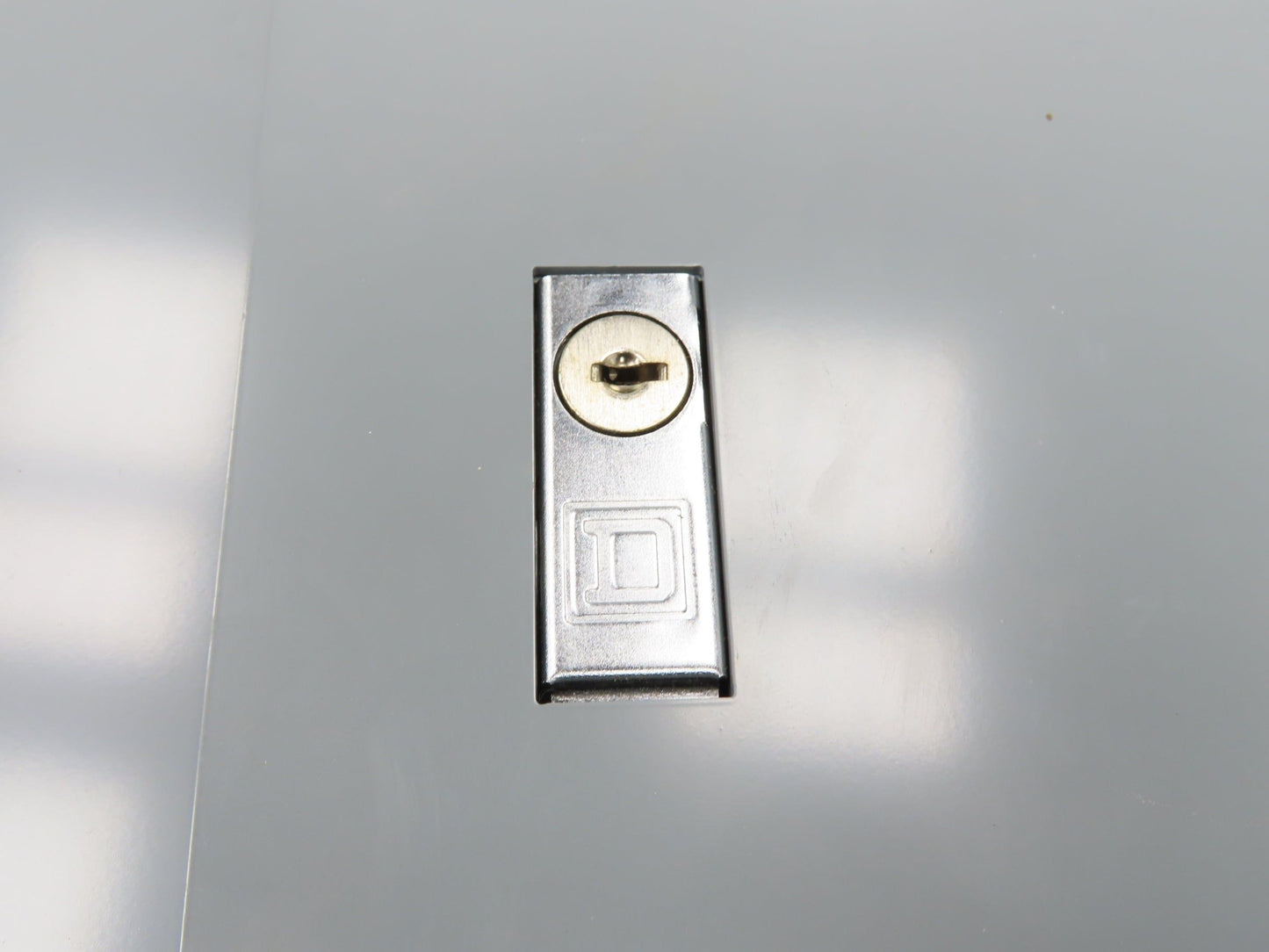 Square D NC50SWMD Panelboard enclosure cover NQ/NF Type 1 20" W x 50" H