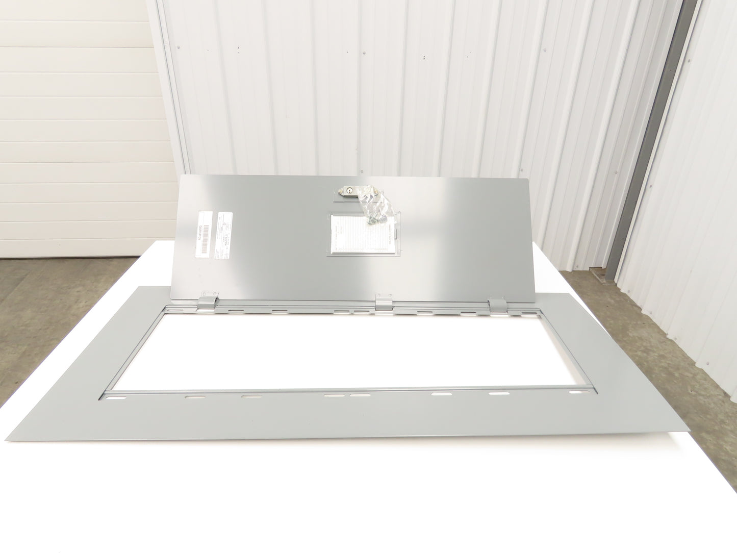 Square D NC44SWMD Panelboard enclosure cover NQ/NF Type 1 20" W x 44" H